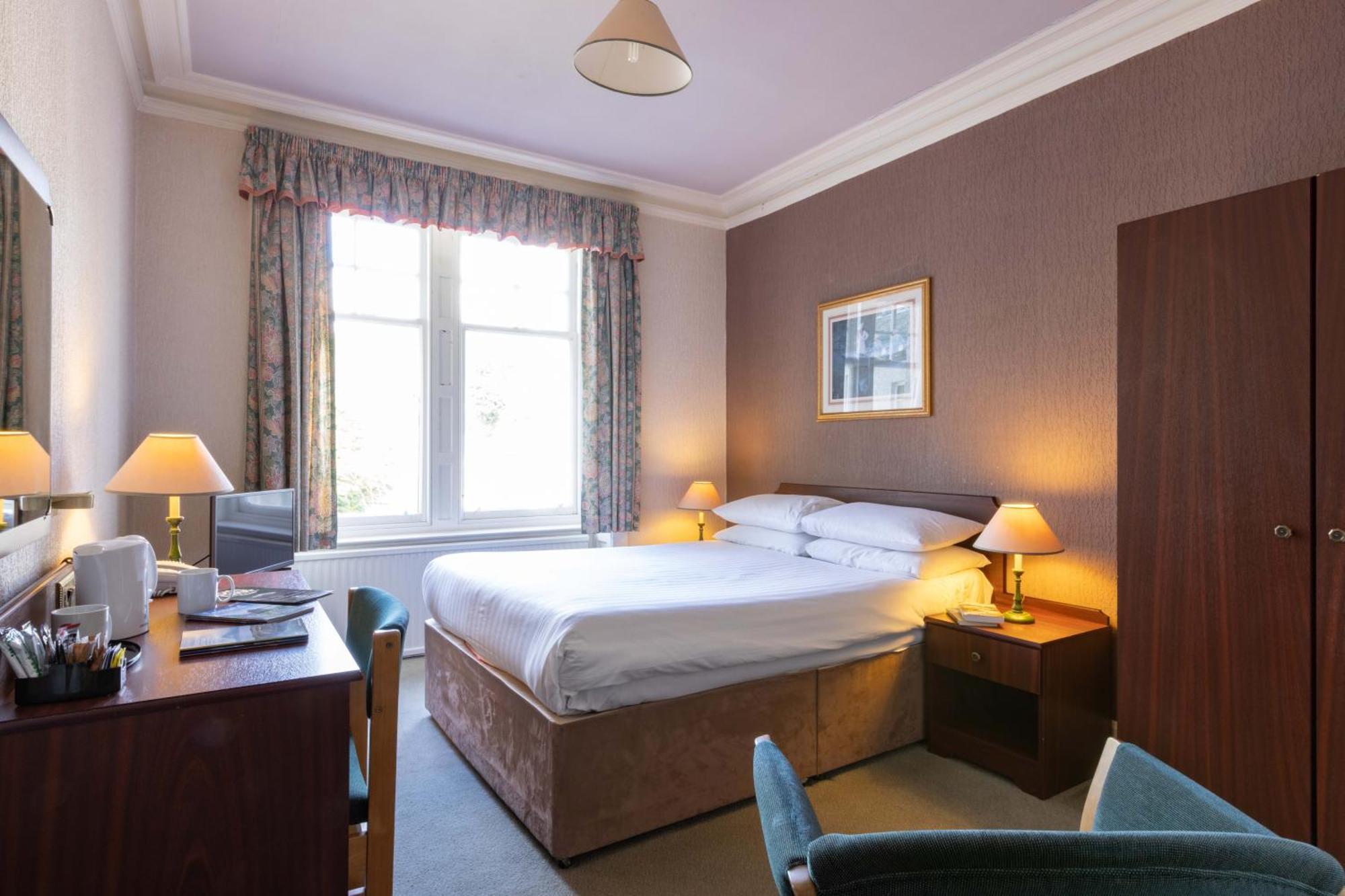 The Highland Hotel By Compass Hospitality Стратпефър Стая снимка