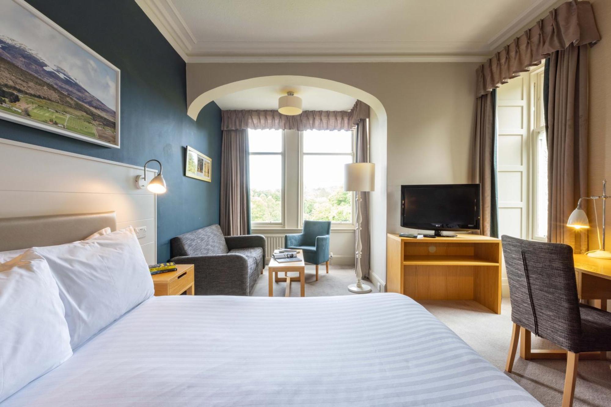 The Highland Hotel By Compass Hospitality Стратпефър Стая снимка