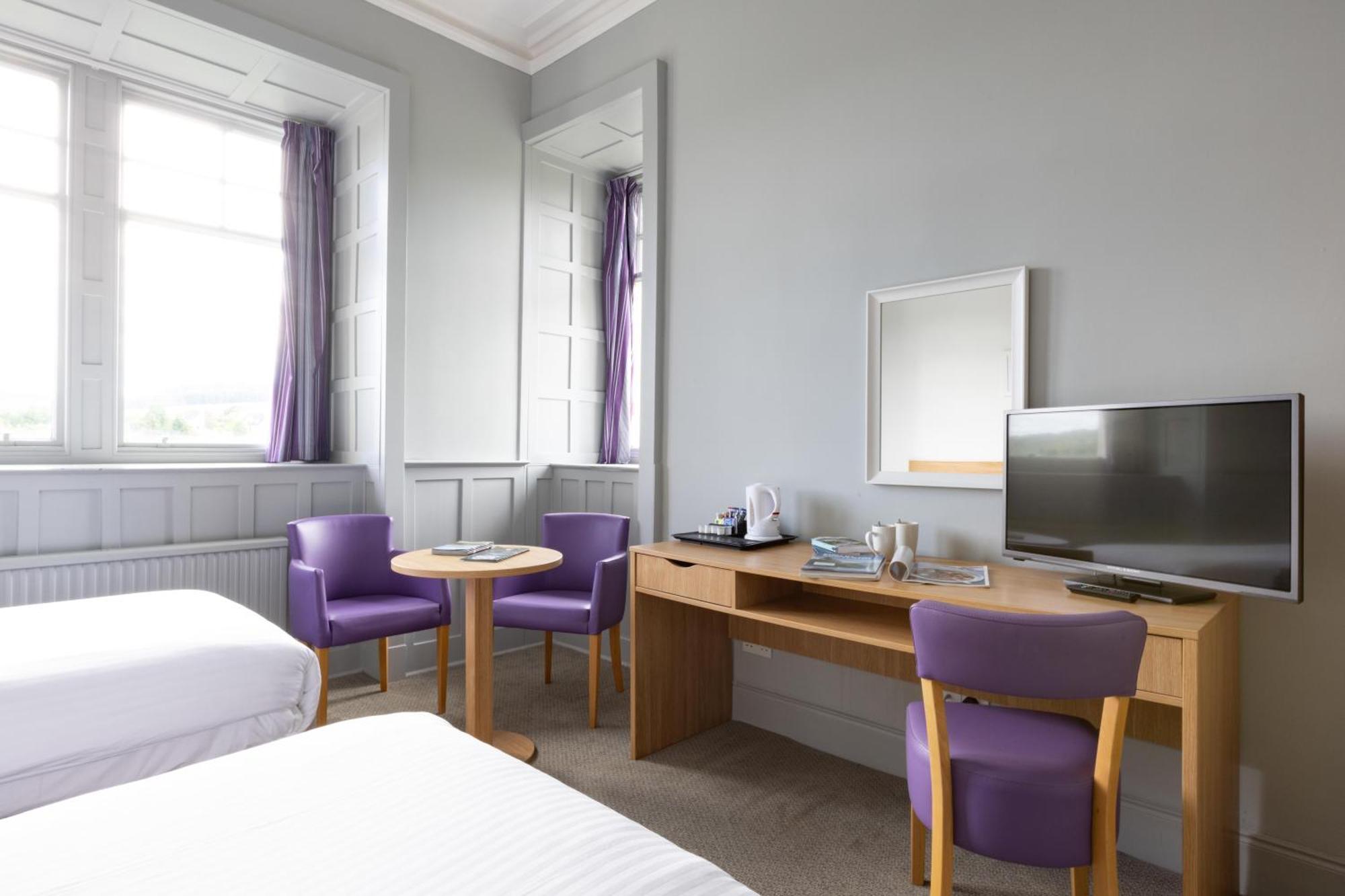 The Highland Hotel By Compass Hospitality Стратпефър Стая снимка