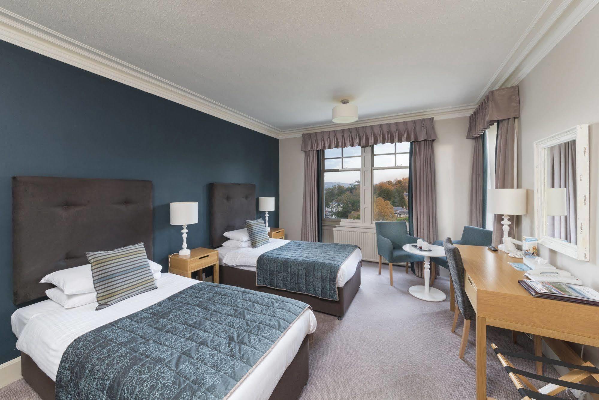 The Highland Hotel By Compass Hospitality Стратпефър Екстериор снимка