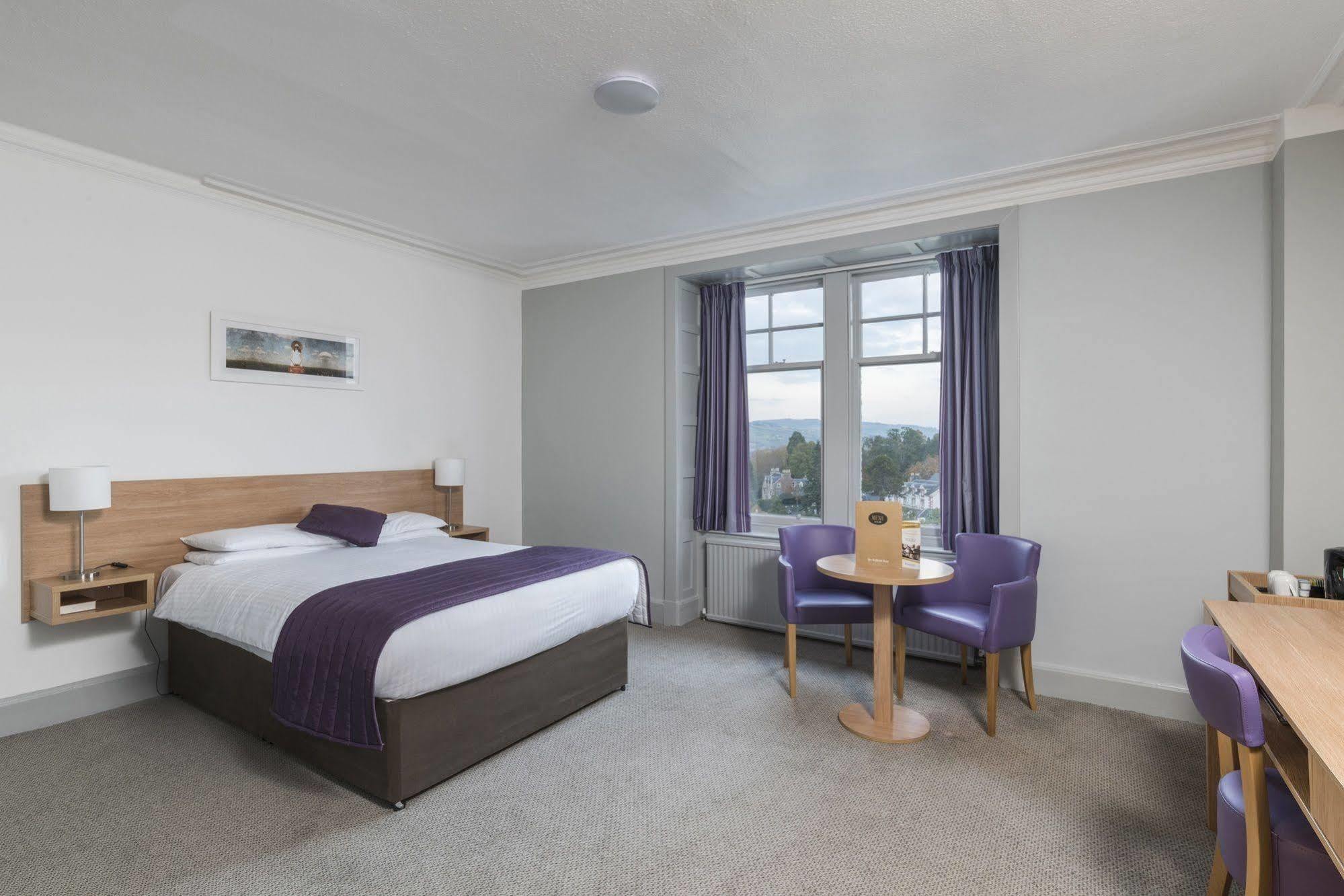 The Highland Hotel By Compass Hospitality Стратпефър Екстериор снимка